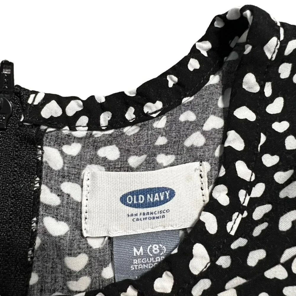 Old Navy M (8) Black & White Heart Peplum Top